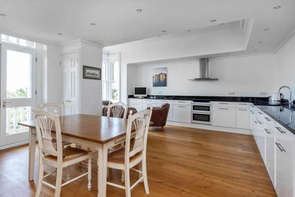 Apartment in Bath - View 4