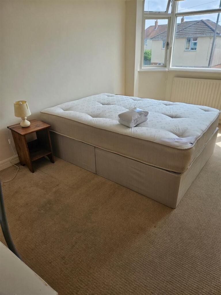 5 bedroom end of terrace house for rent