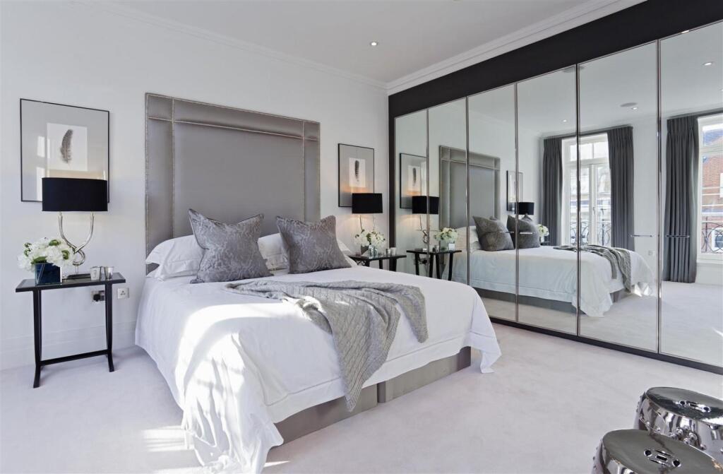 House in Kingston upon Thames - View 4