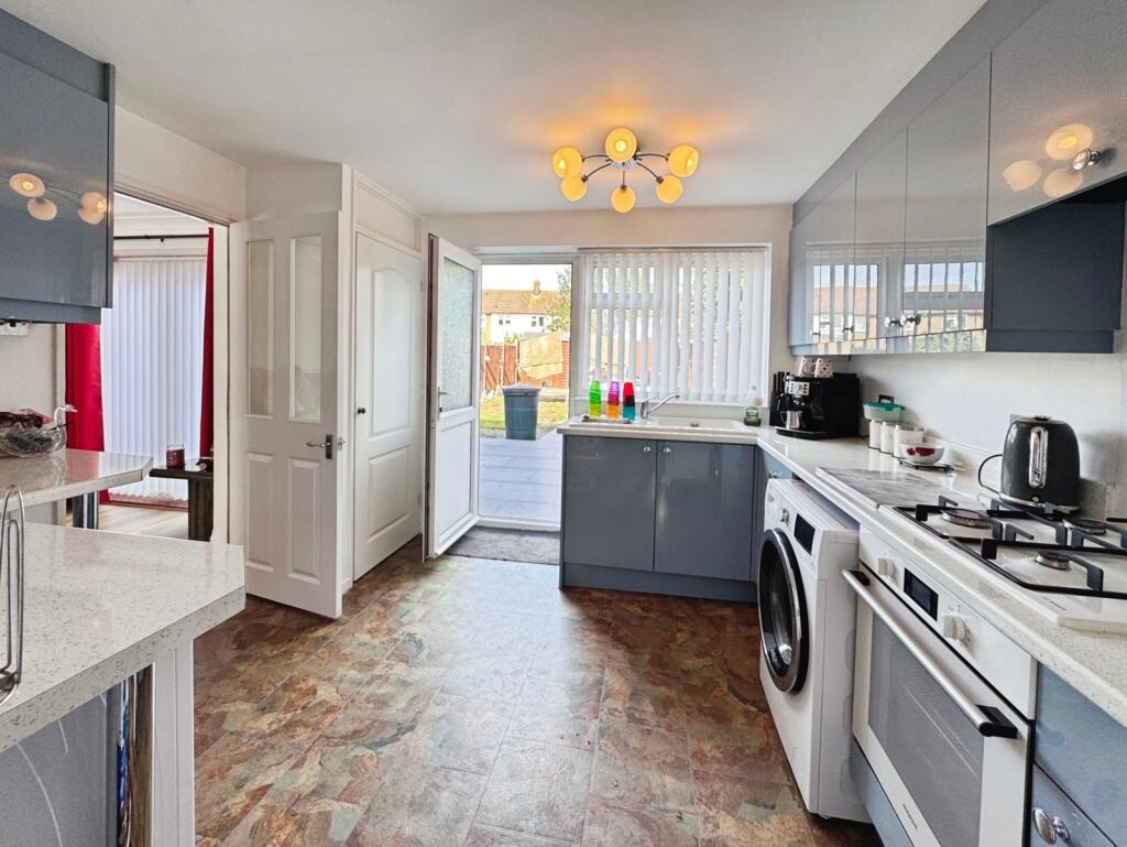House in Rushmoor, Fox Lane, Farnborough - More