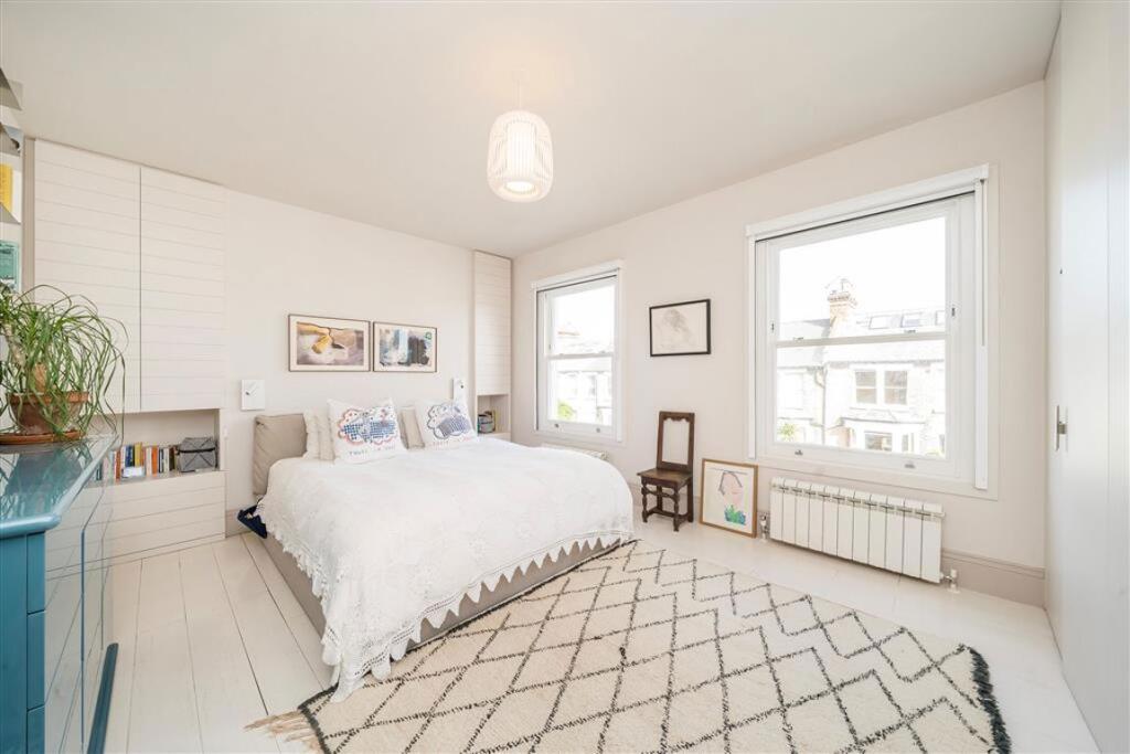 House in London - View 5