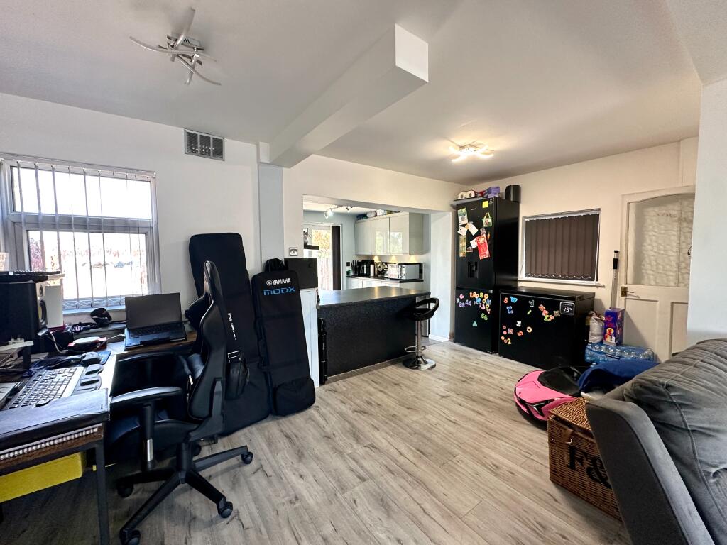 House in Sandwell, West Midlands - View 5