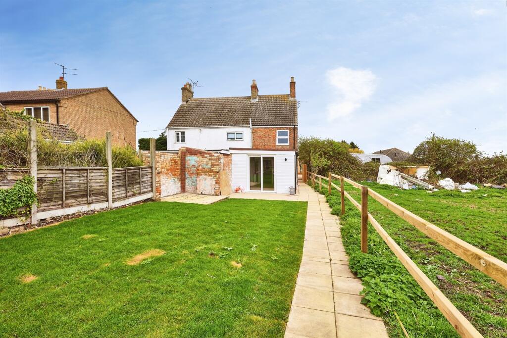 Main image of property: Cross Street, Farcet, Peterborough