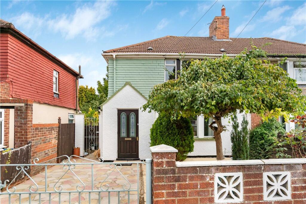 Main image of property: Peel Place, Oxford, Oxfordshire, OX1