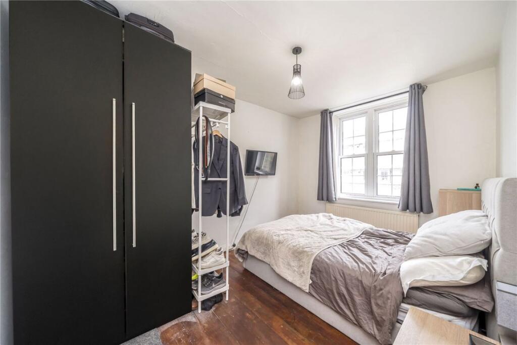 Apartment in London - View 3