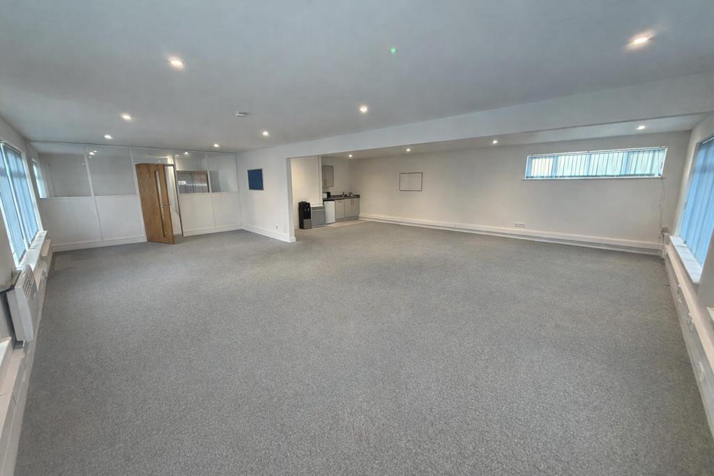 Main image of property: Unit 4, Frist Floor Office Suite,, Private Road 2, Colwick Industrial Estate, Nottingham, Nottinghamshire, NG4 2JR