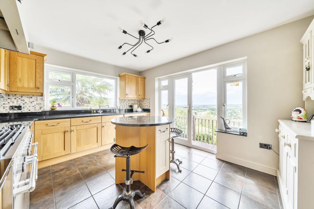 Hillside, Axbridge, BS26 photo 4