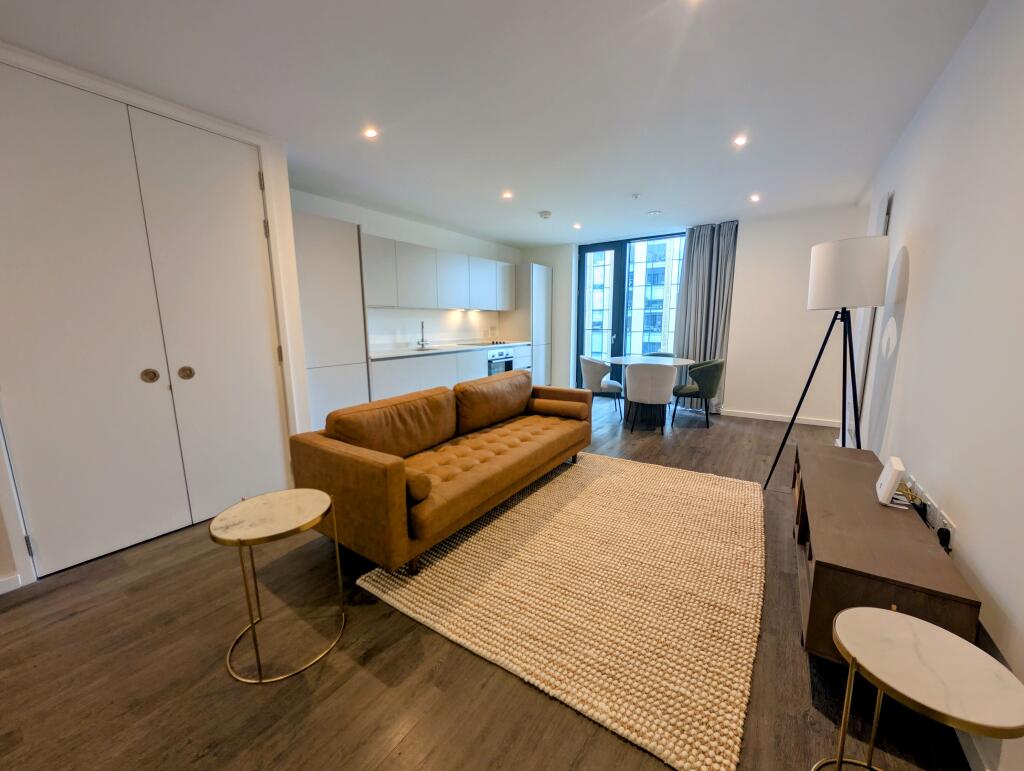 Main image of property: Uptown, Salford Greengate M3