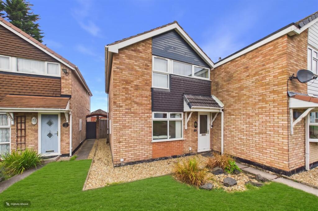 3-bed semi-detached on Thornton Drive, Brierley Hill, £230,000