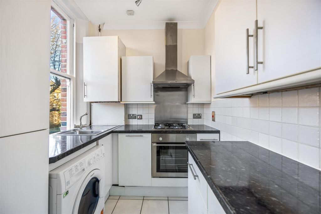 Apartment in London - View 4