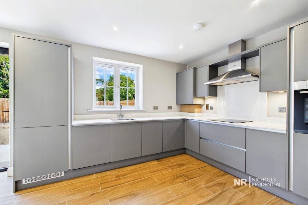 House in London, Hook - View 4