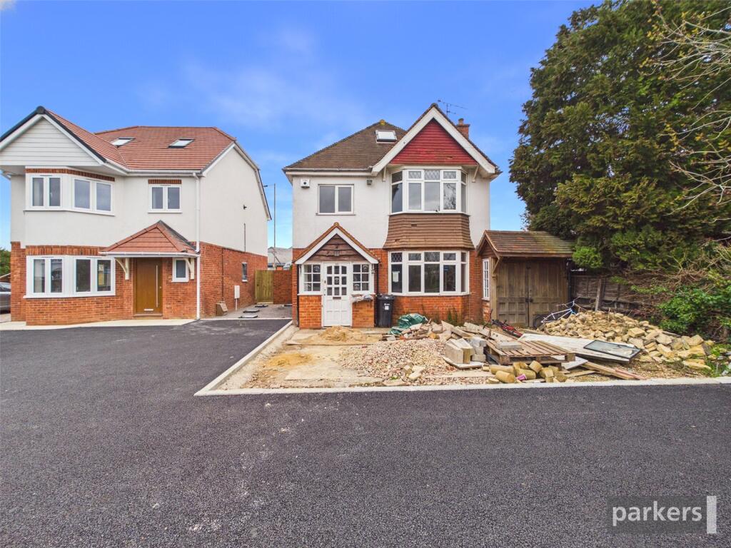 Main image of property: Reading Road, Woodley, Reading, RG5