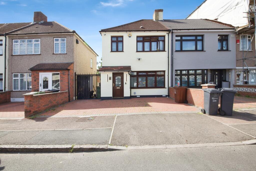 3-bed semi-detached on Stanley Avenue, Dagenham, London, RM8, £474,950