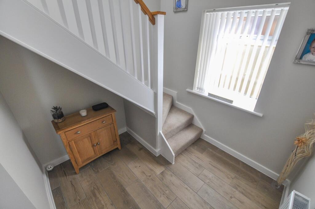 House in Hampreston, Canford Bottom, Colehill - More
