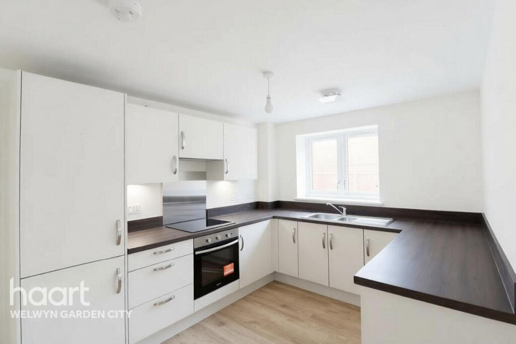 Apartment in Stevenage - View 4