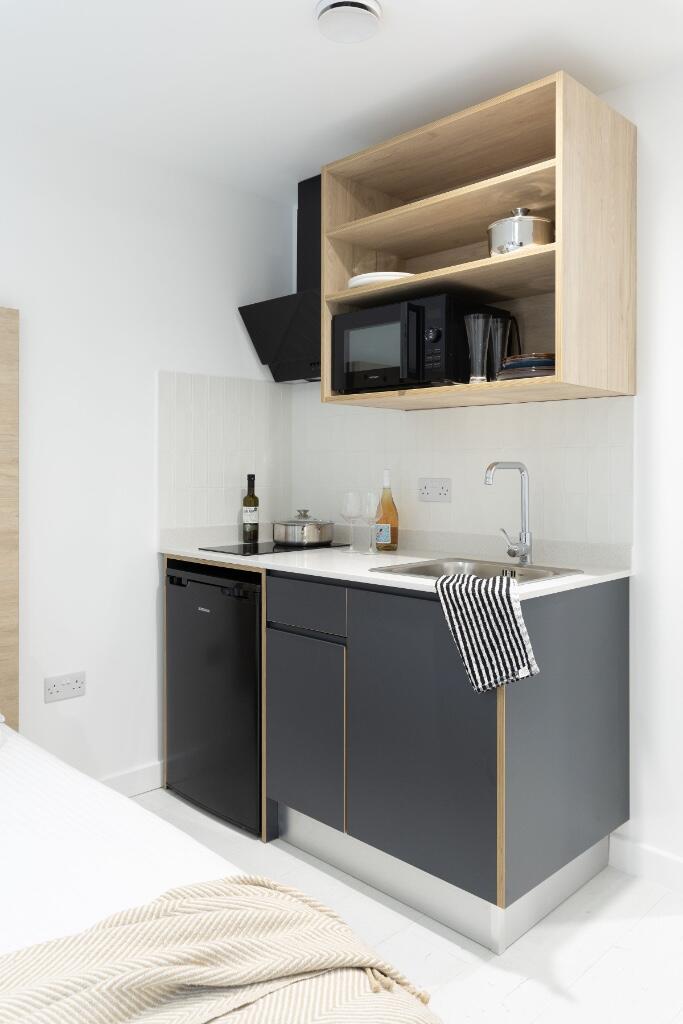 Studio flat for rent