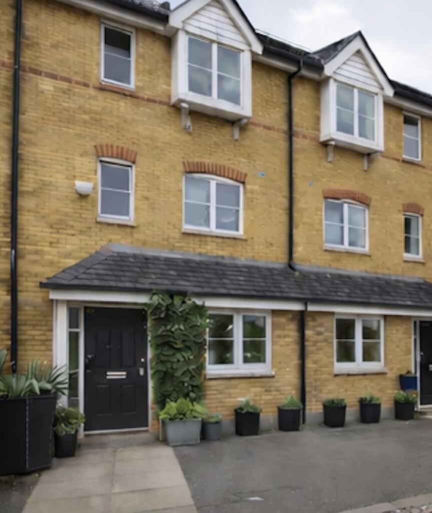 Main image of property: The Sidings, Bedford