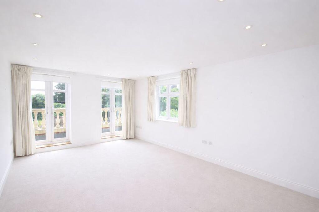 Darley Road, Eastbourne, BN20 photo 5