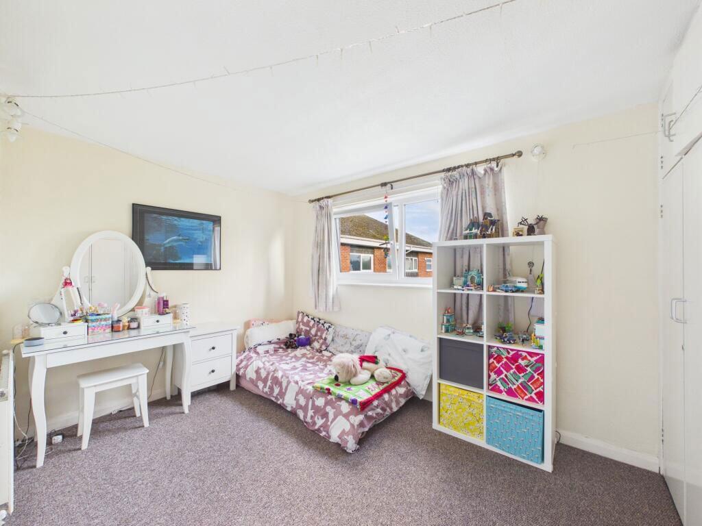Apartment in Fareham, Palmerston Business Park, West End - View 5