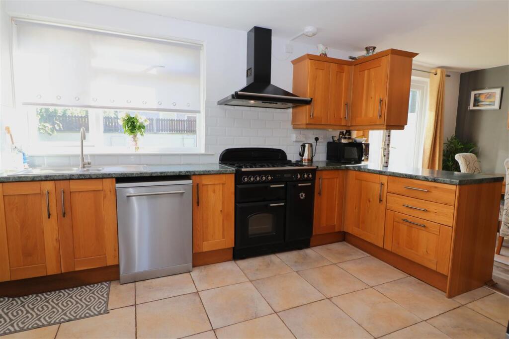 House in Haverfordwest, Pembrokeshire - View 5