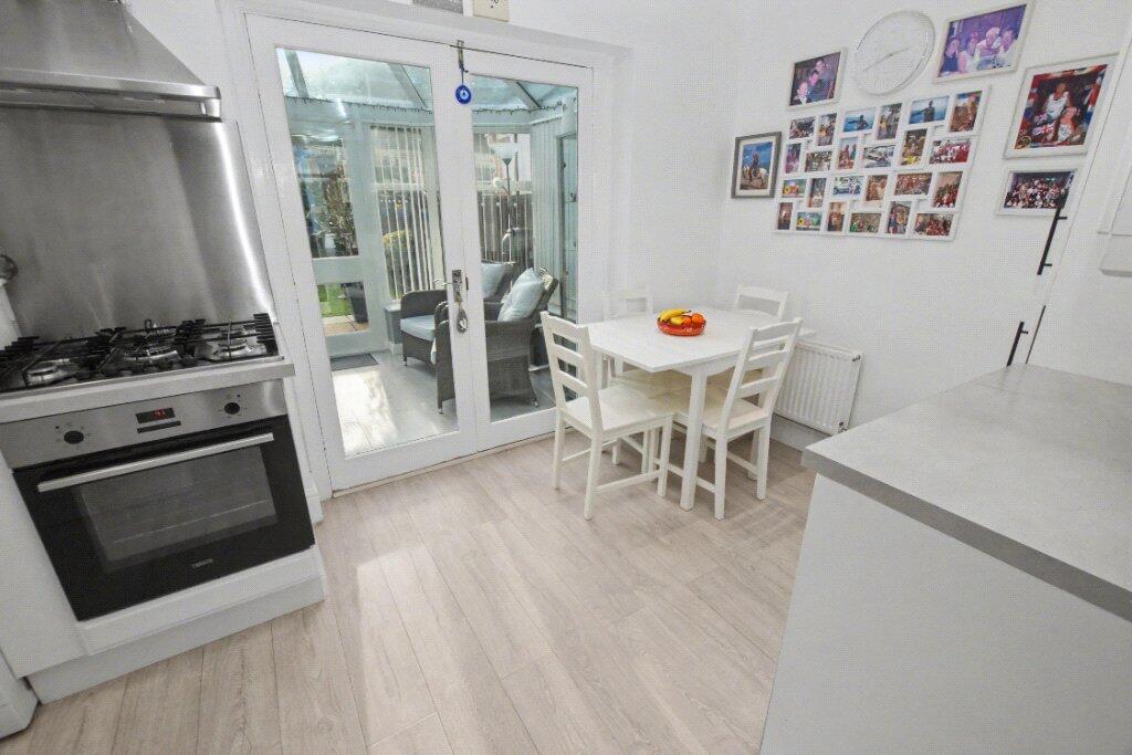 Kirkdale Crescent, Leeds, West Yorkshire photo 4