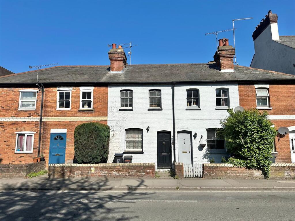 Main image of property: Union Road, Farnham