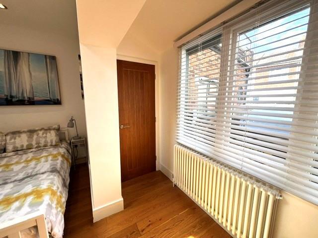 Apartment in Portsmouth, Southsea - More