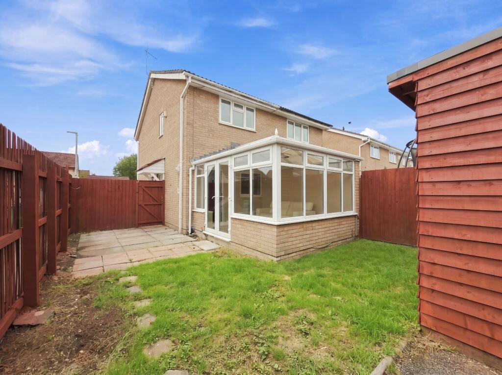 House in Cardiff, St Mellons, Trowbridge - View 4