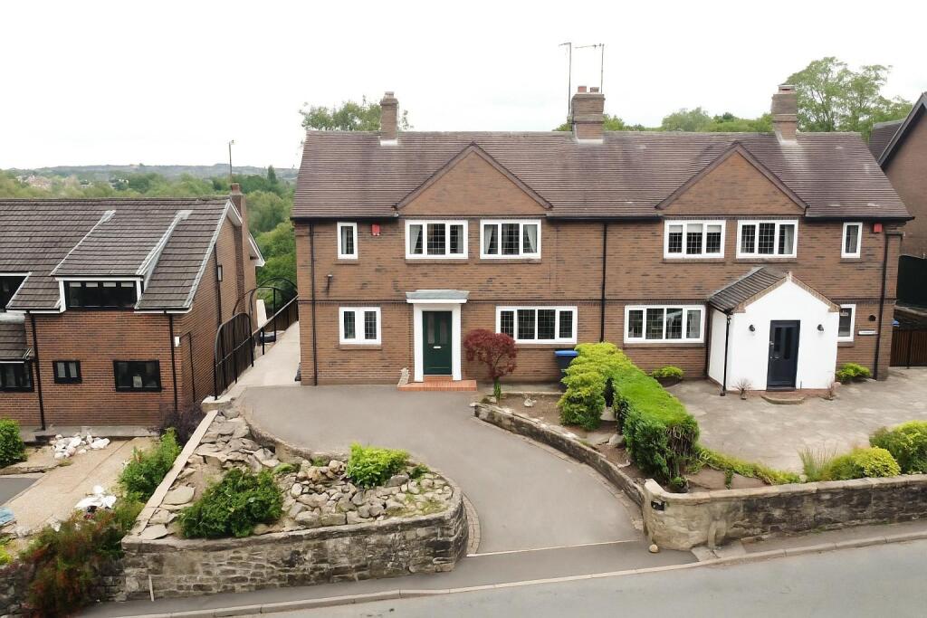 3-bed semi-detached on Greenways, Moss Hill, Stockton Brook, ST9 9NW., £390,000