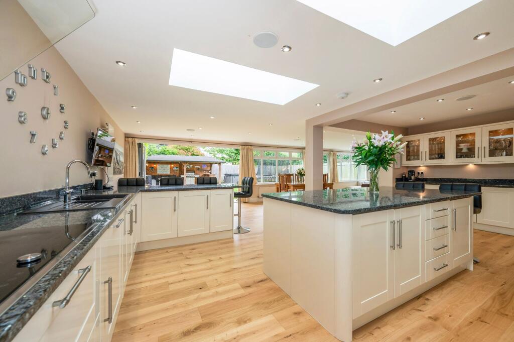 House in Chichester, Bosham - View 3