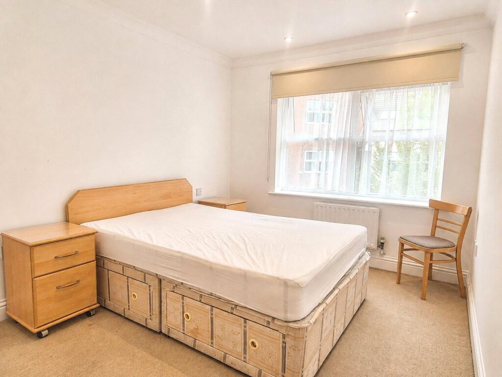 Apartment in Enfield - View 5