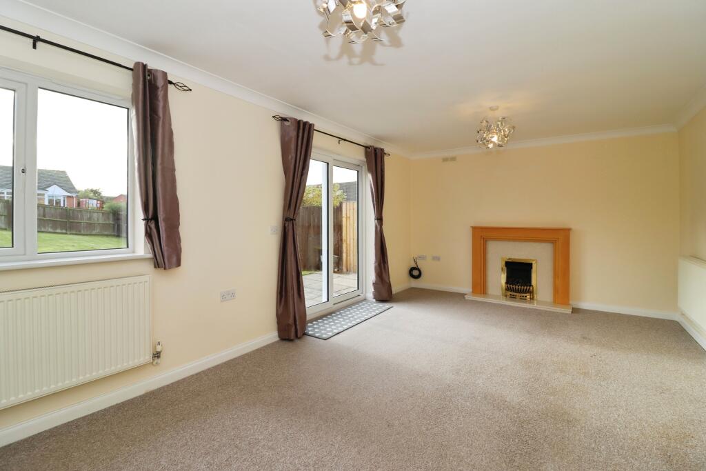 Lindbergh Close, Worksop, S80 photo 4