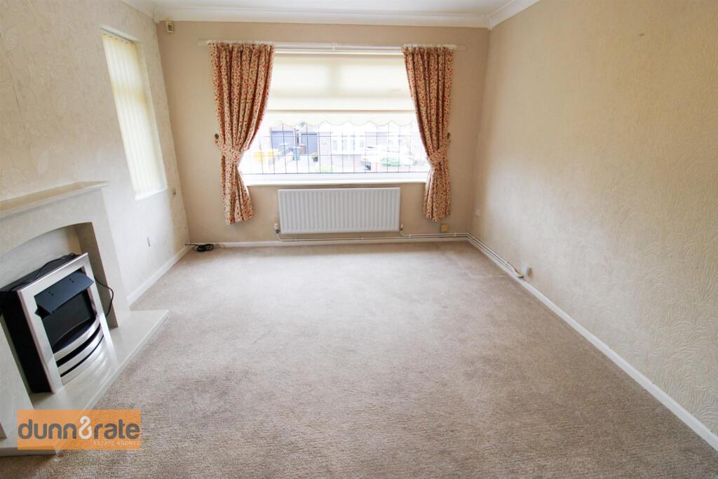 House in Stoke-on-Trent - More