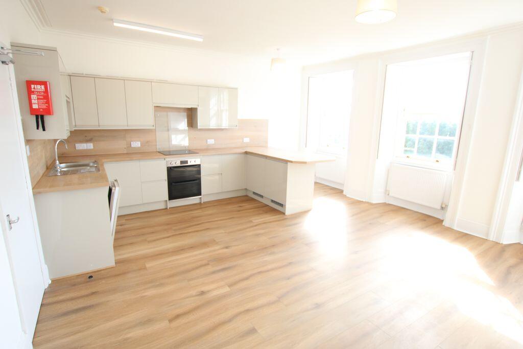 Apartment in Douglas - View 3