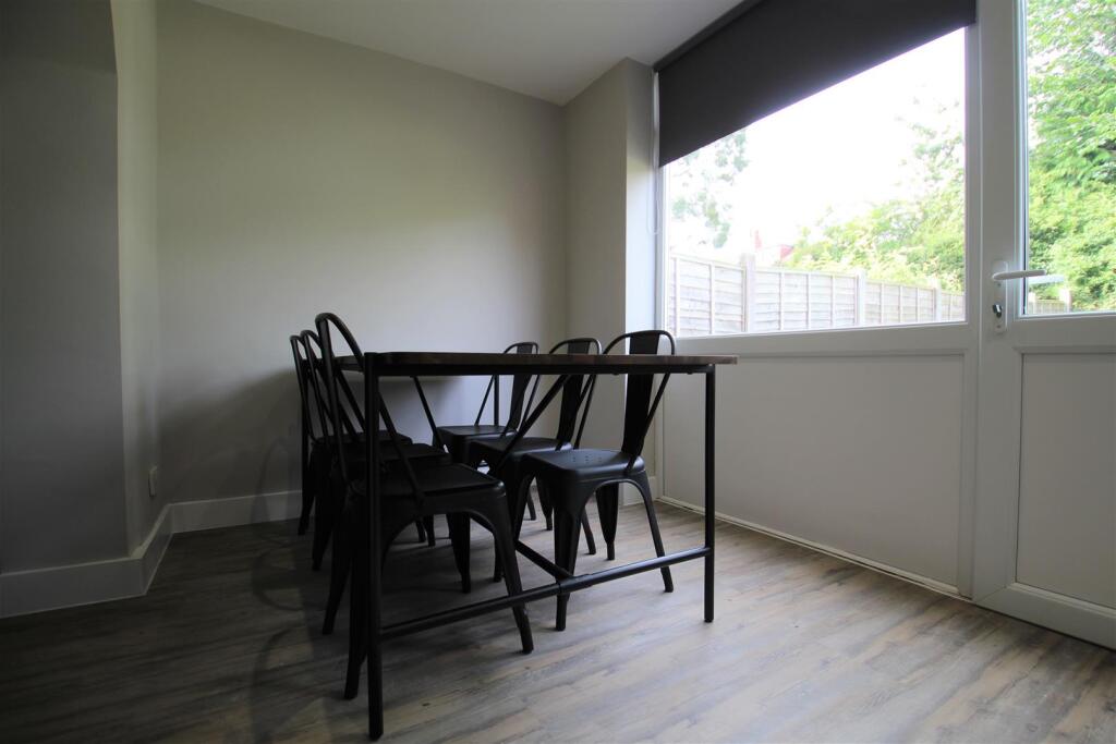 House in Leeds, Beckett Park, Headingley - View 4
