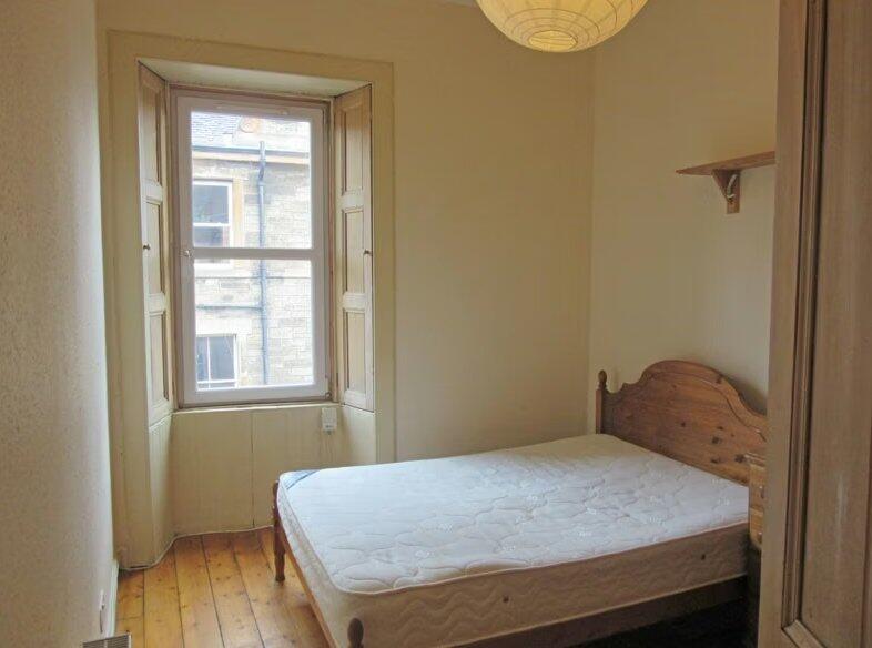 Apartment in Edinburgh - View 3