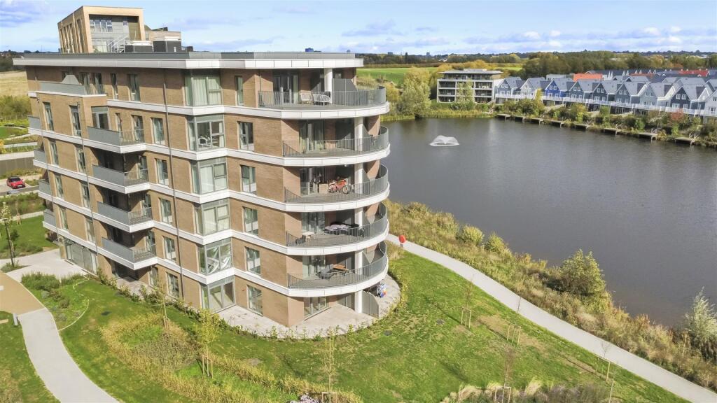 Main image of property: Flagstaff Road, Reading, RG2