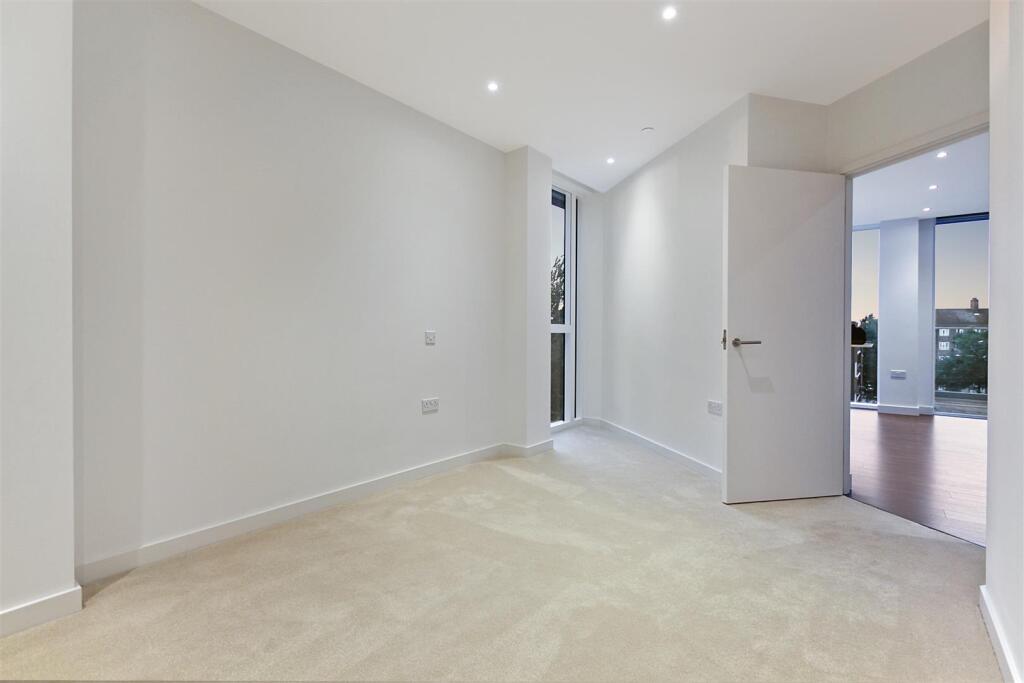 Apartment in London - View 5