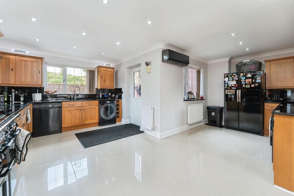 House in Peterborough - View 4