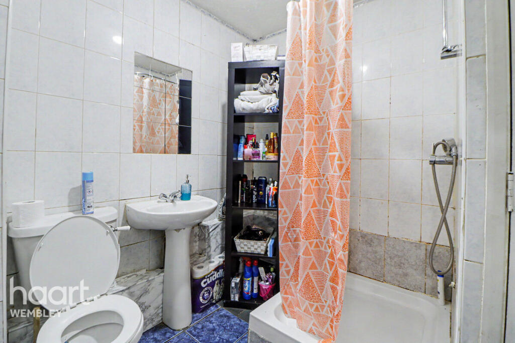 Main image of property: Harp Island Close, London