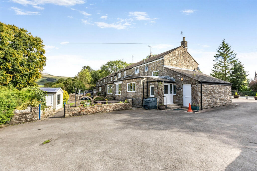 House in Hawes, North Yorkshire - View 2