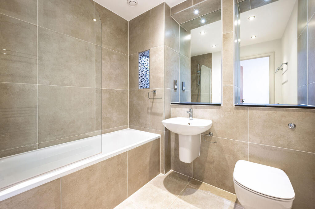 Apartment in London - More
