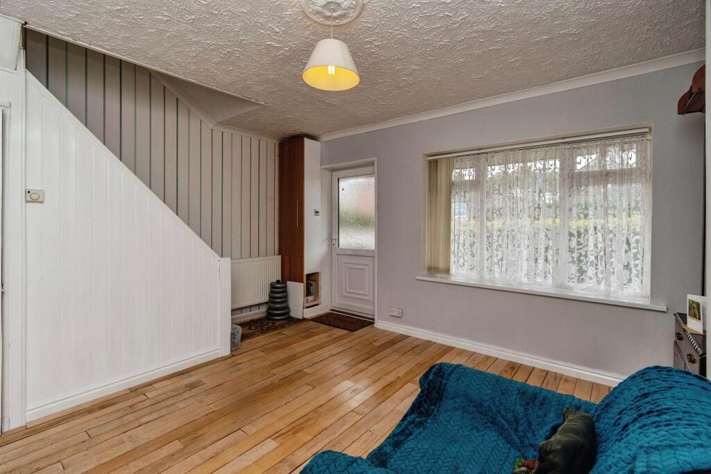 House in Sandwell, West Midlands - View 5