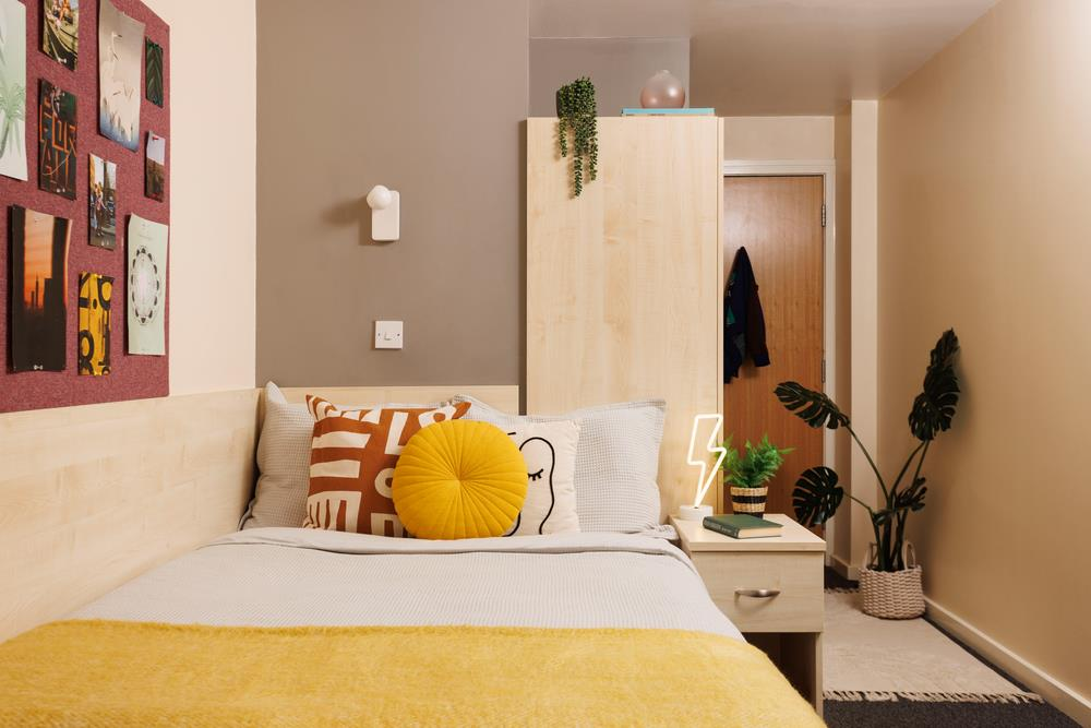 Apartment in Leeds - View 3