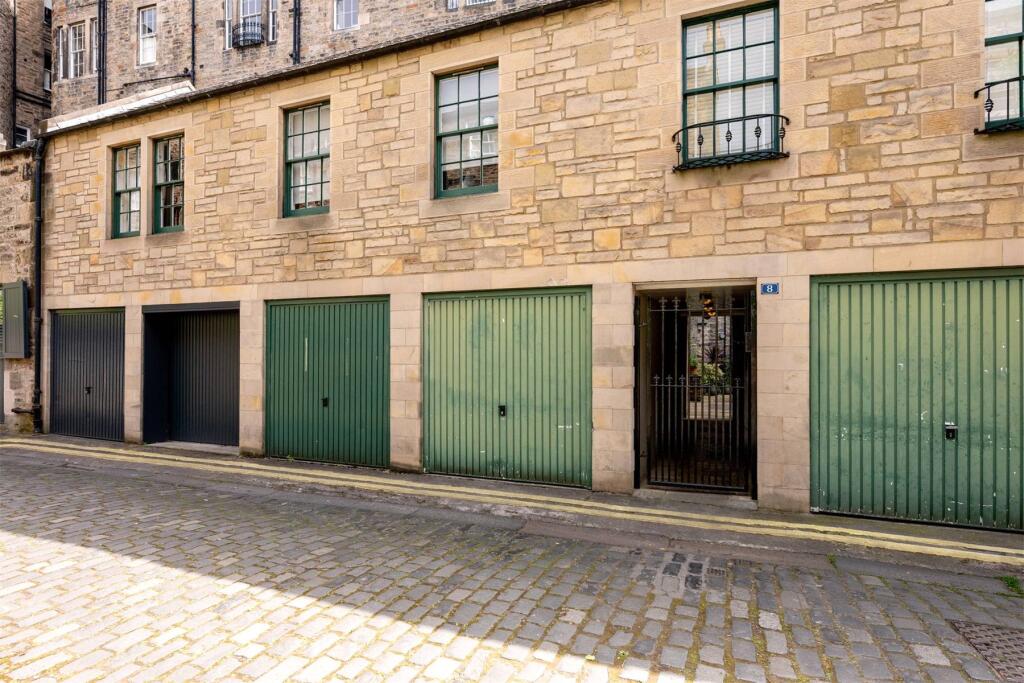 Studio parking on 9D Northumberland Street South East Lane, New Town, Edinburgh, EH3, £65,000