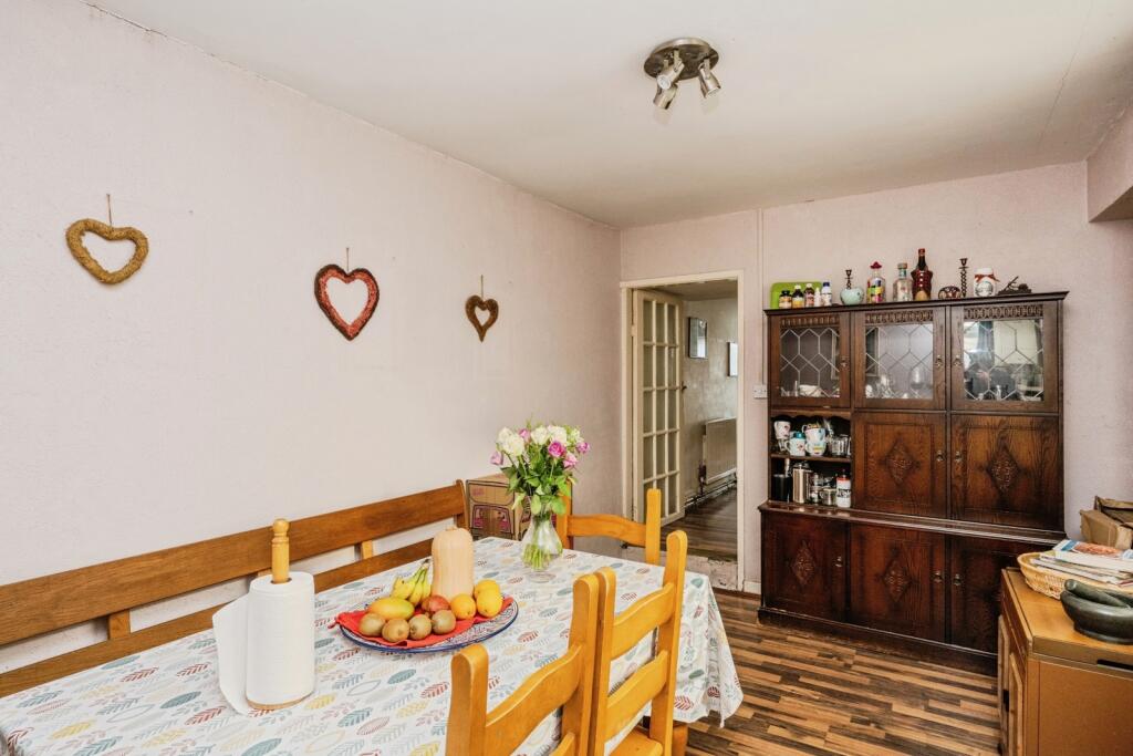 House in Pontarddulais - View 4