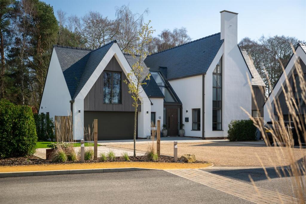 House in Stockport - View 4