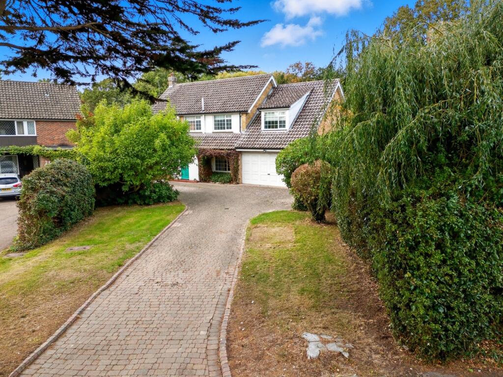 Main image of property: Willow Green, Ingatestone, CM4