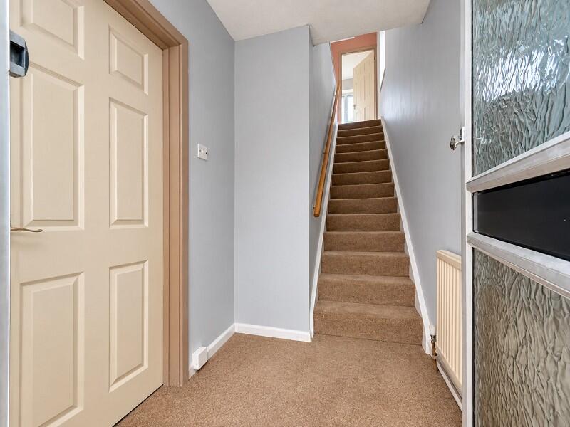 House in Cardiff, Tonyrefail - More