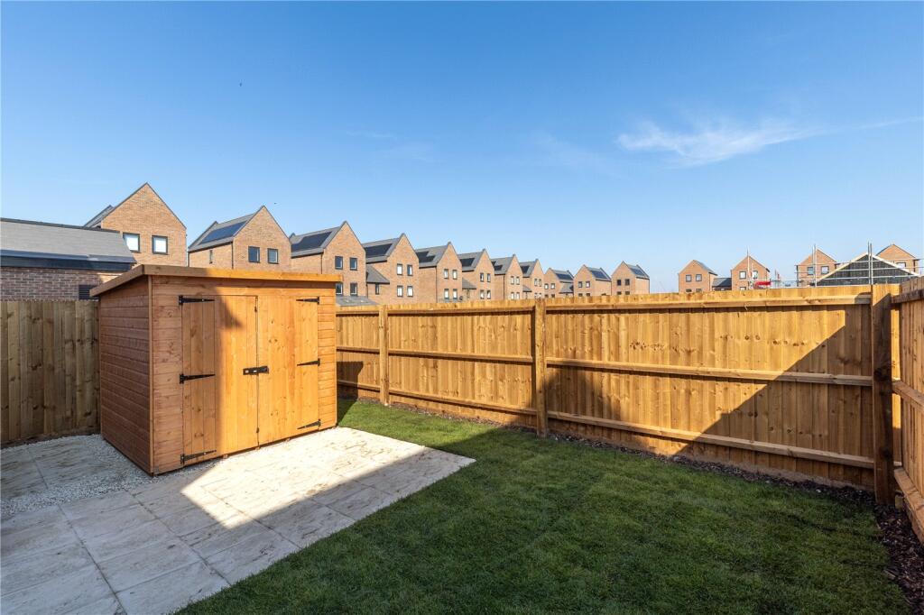 Darwin Green, Cambridge image 4